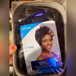 NWT‎ Beshe Wig in Suave
